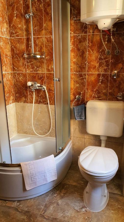 Franceska apartmani Cres Exteriör bild