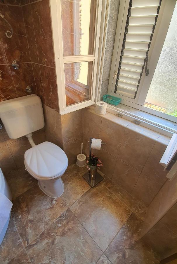 Franceska apartmani Cres Exteriör bild