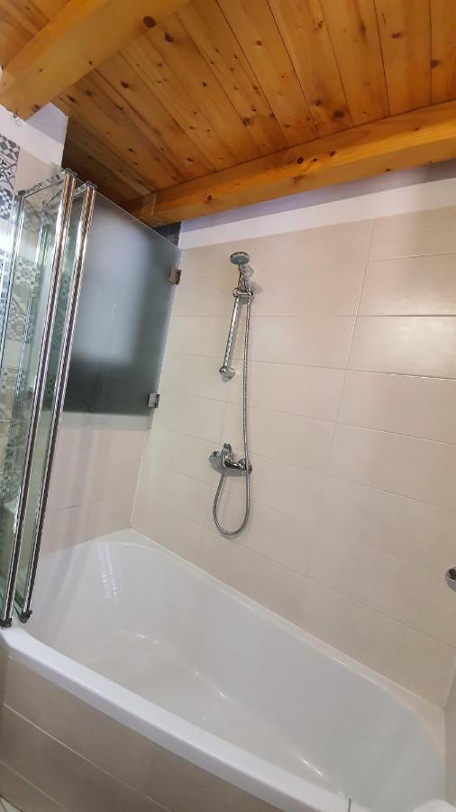 Franceska apartmani Cres Exteriör bild