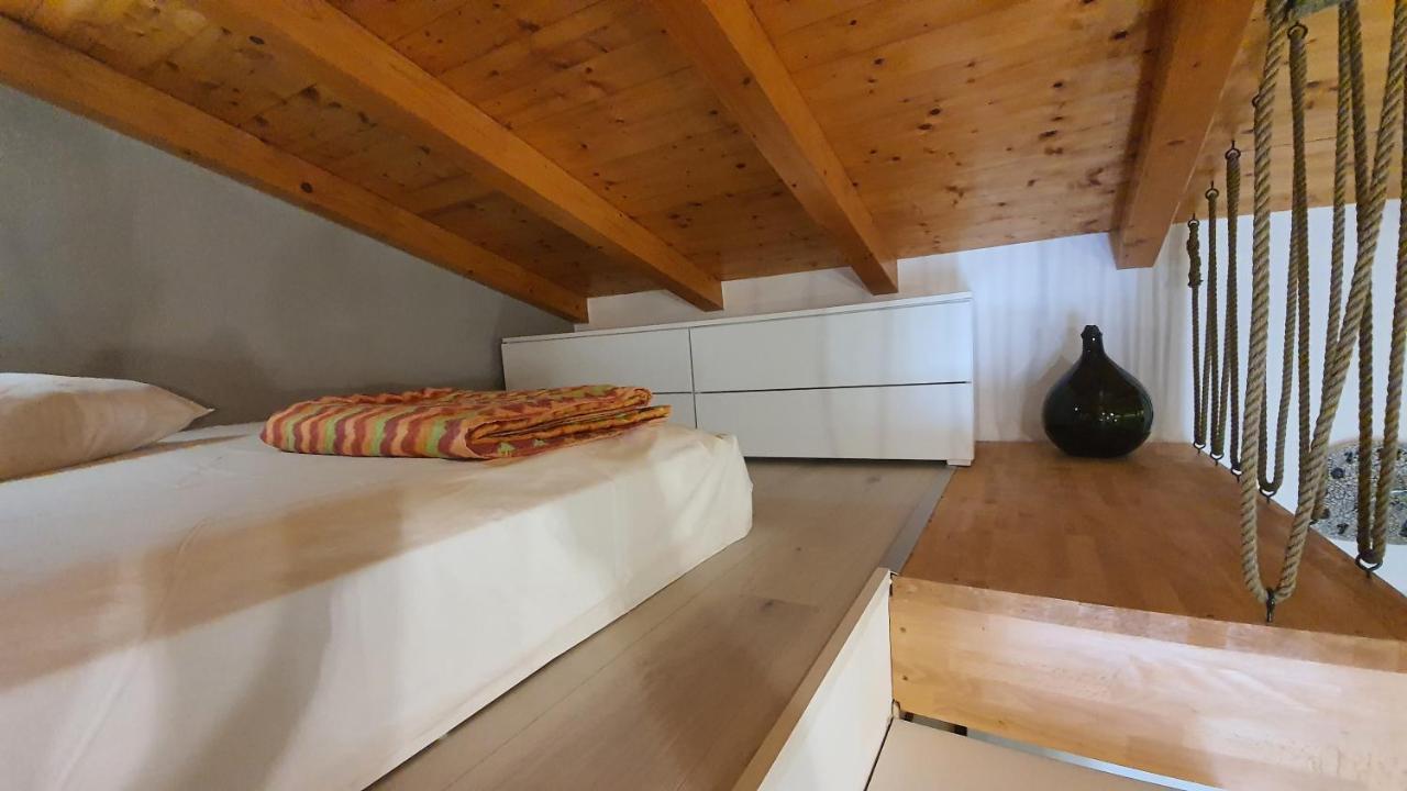 Franceska apartmani Cres Exteriör bild