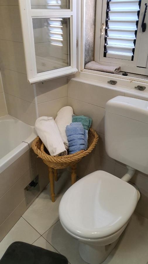 Franceska apartmani Cres Exteriör bild