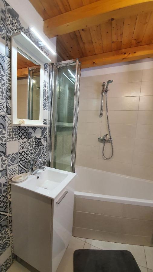Franceska apartmani Cres Exteriör bild